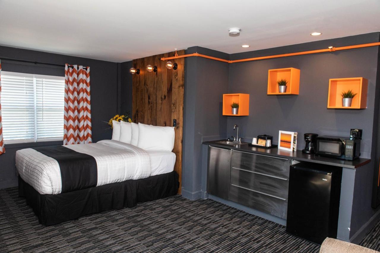 Uptown St Pete Hotel