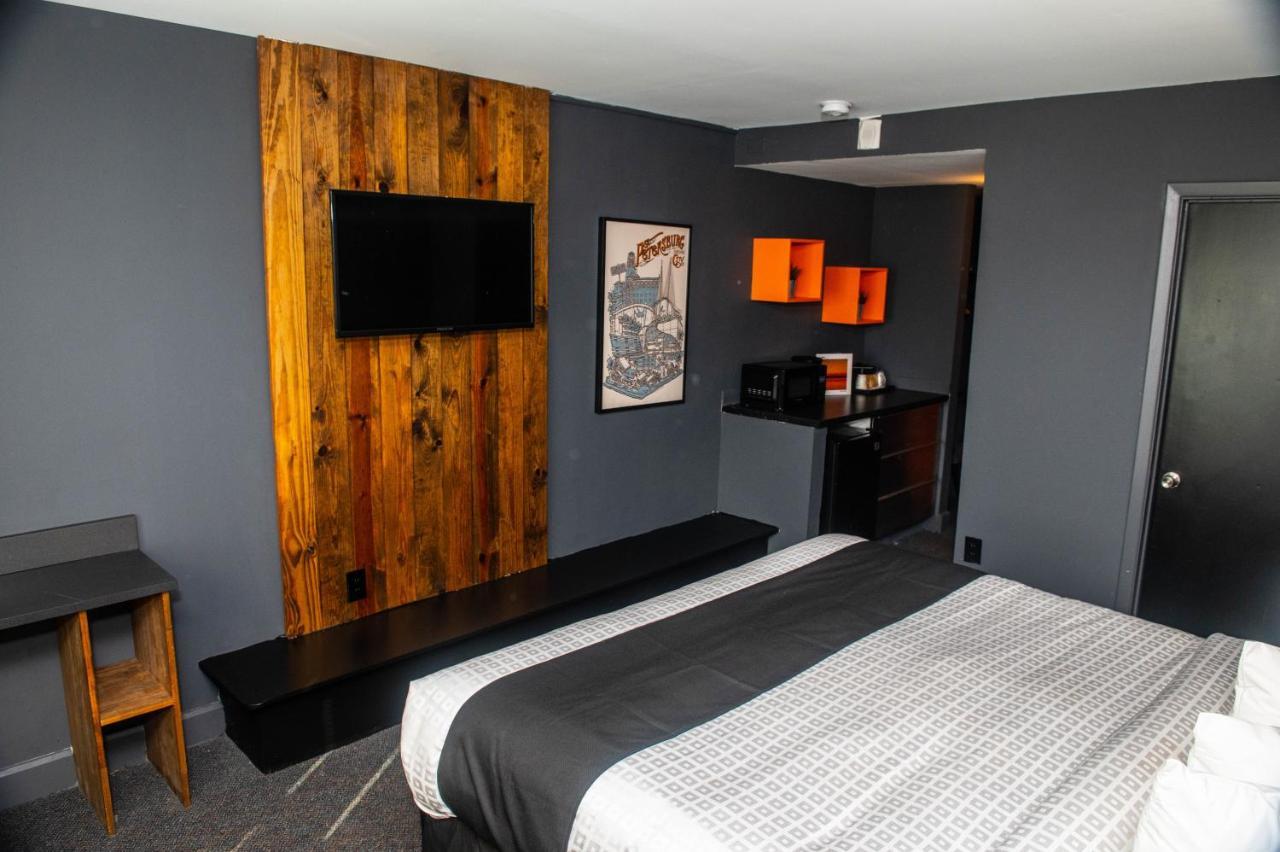 Uptown St Pete Hotel *